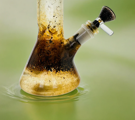 Keep it clean: A Guide to Maintaining Your Glass Pieces for a Healthier Cannabis Experience